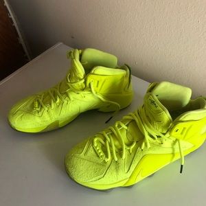 Nike Lebron 12 EXT Tennis Ball